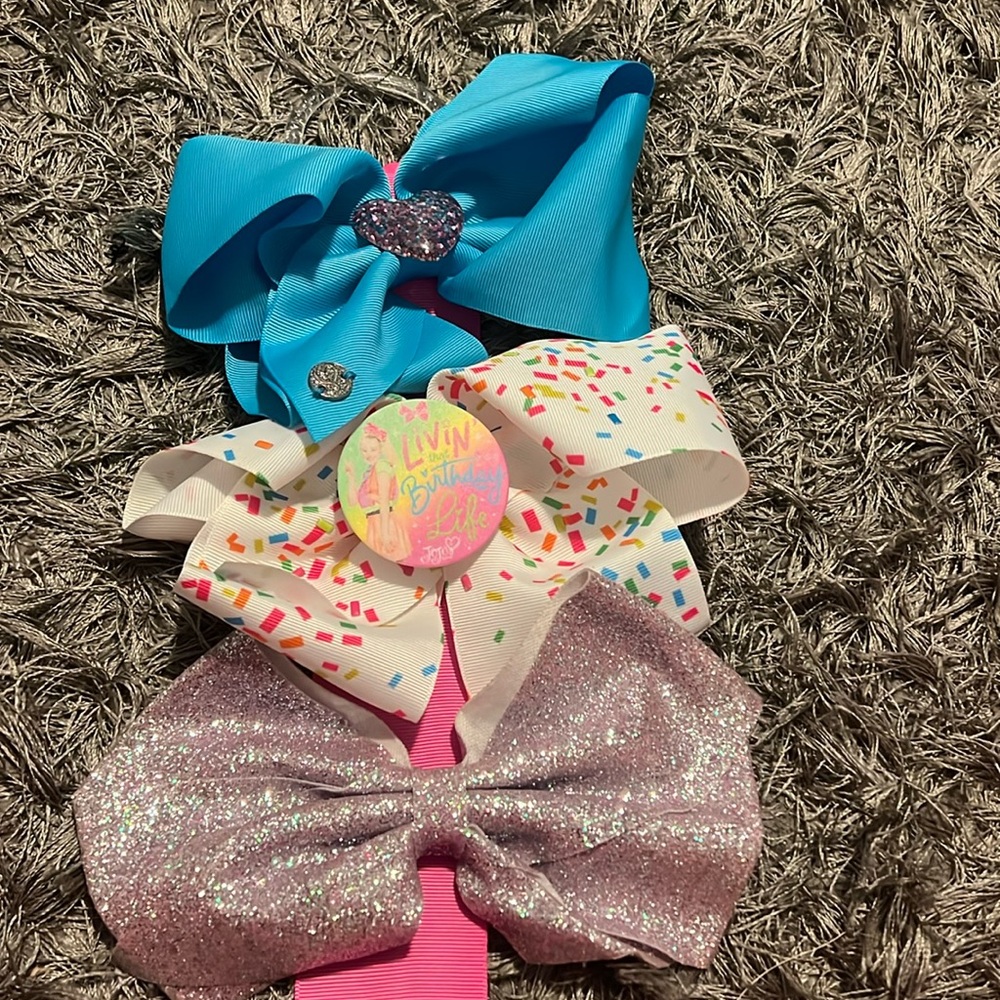 3 Jojo siwa giant hair bows